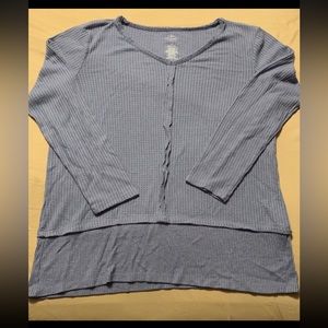 GUC Blue St John’s Bay Women’s long sleeve top - soft, raw edge thermal, Size M